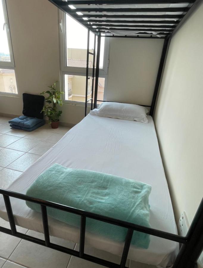 Expo Backpackers Hostel Дубай Екстериор снимка