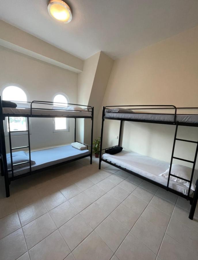 Expo Backpackers Hostel Дубай Екстериор снимка
