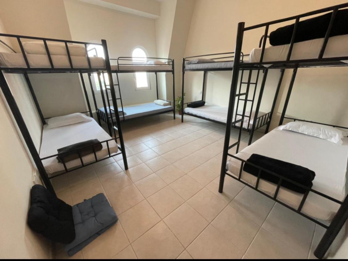 Expo Backpackers Hostel Дубай Екстериор снимка