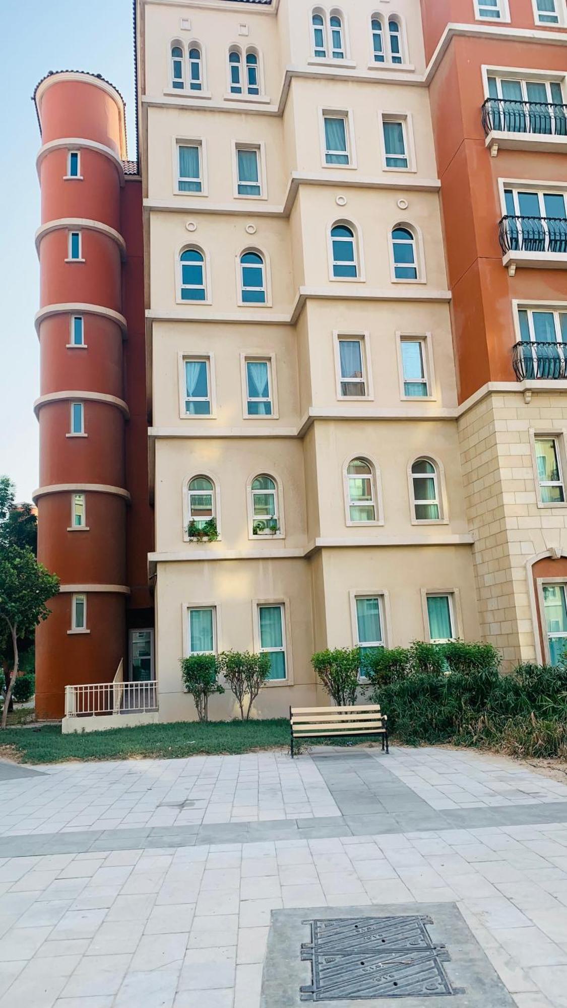 Expo Backpackers Hostel Дубай Екстериор снимка