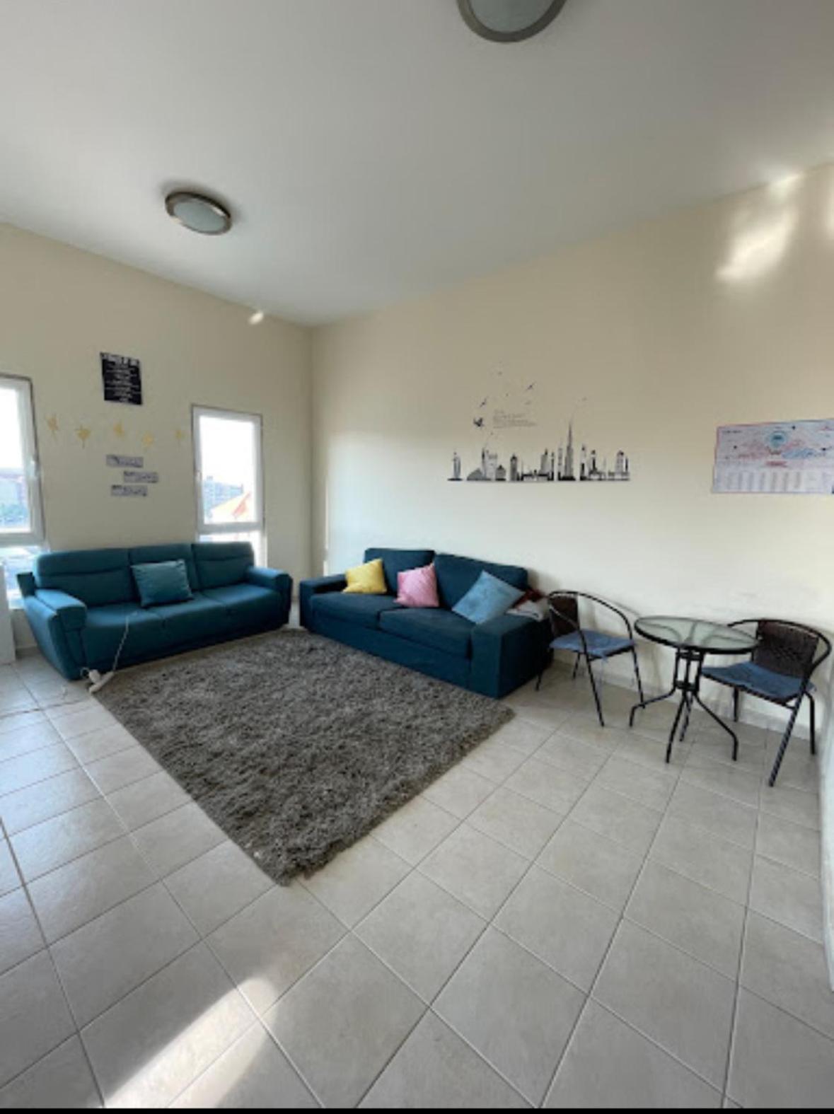 Expo Backpackers Hostel Дубай Екстериор снимка
