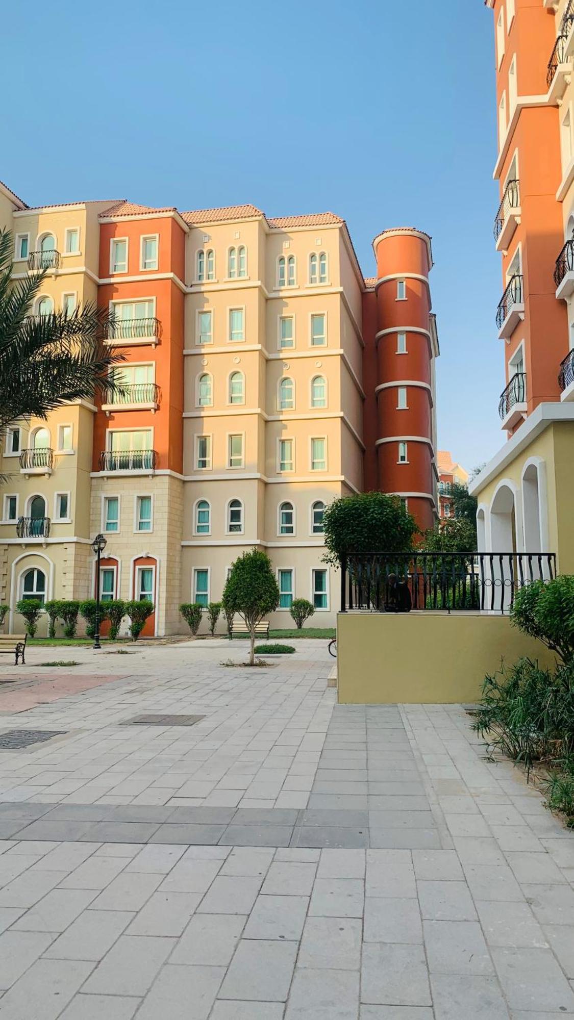 Expo Backpackers Hostel Дубай Екстериор снимка